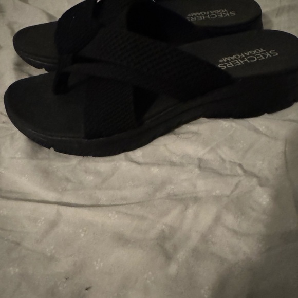 Skechers Black Slide Sandals size 10 - Picture 3 of 3